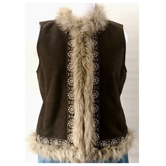 Ann Taylor LOFT Faux Fur & Suede Vest - Picture 1 of 9